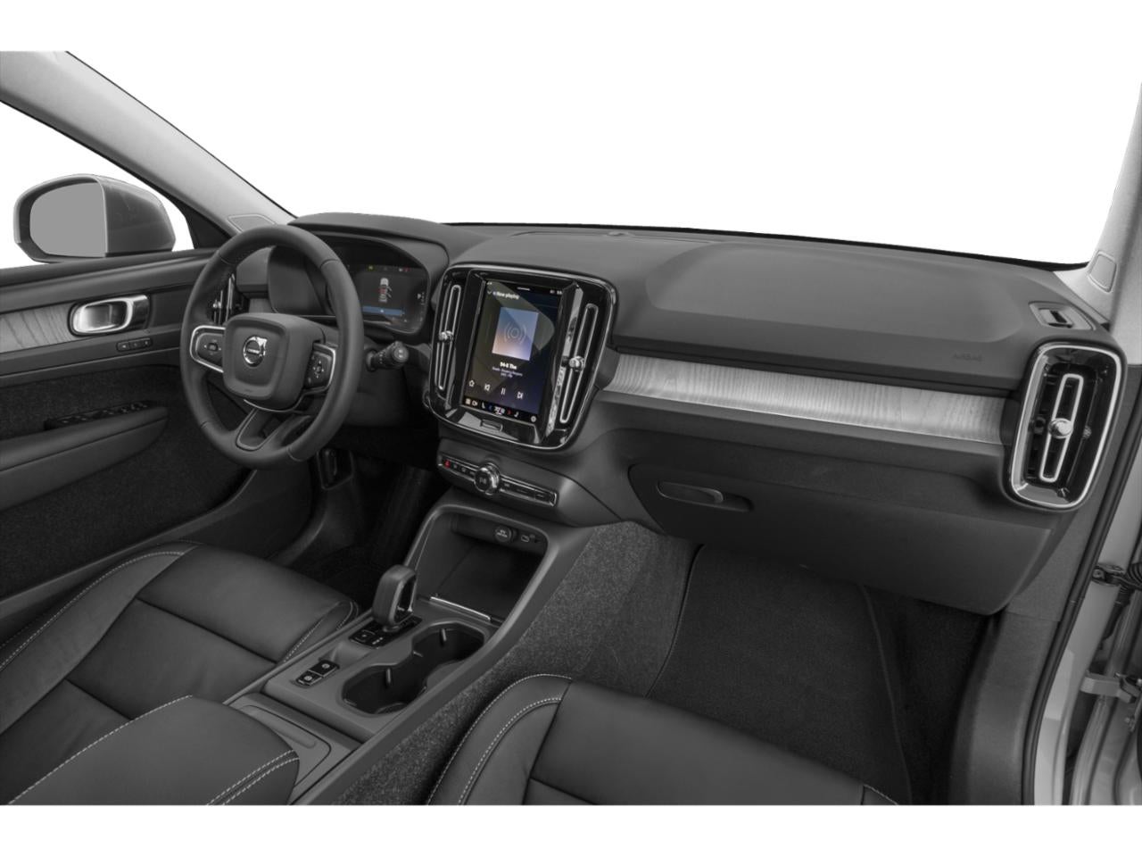 2023 Volvo XC40 Ultimate Dark Theme