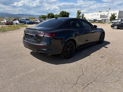 2022 Maserati Ghibli Modena Q4