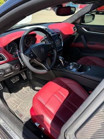 2022 Maserati Ghibli Modena Q4