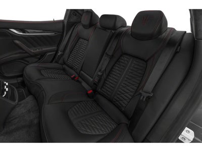 2022 Maserati Ghibli Modena Q4