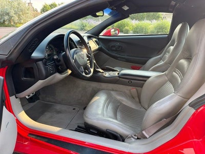 2001 Chevrolet Corvette Base