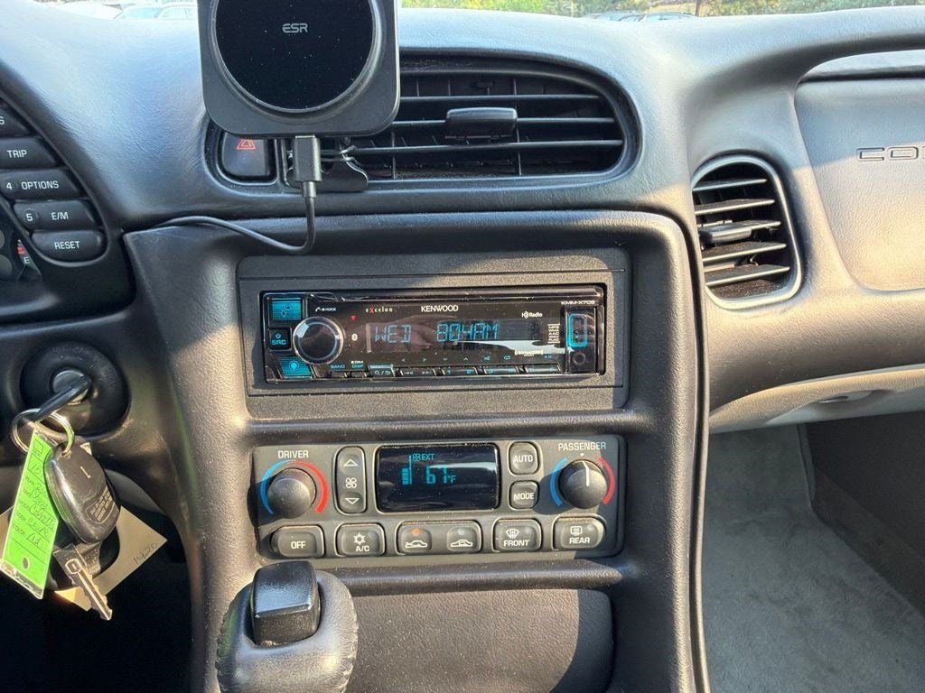 2001 Chevrolet Corvette Base