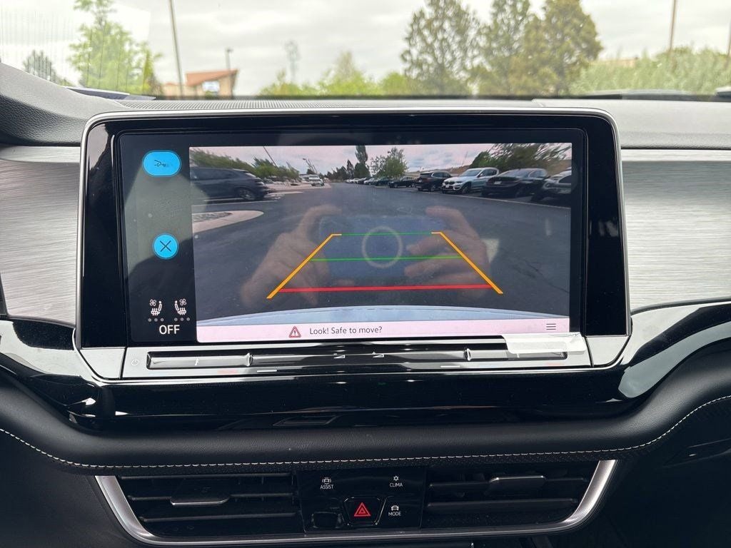 2024 Volkswagen Atlas Cross Sport 2.0T SE