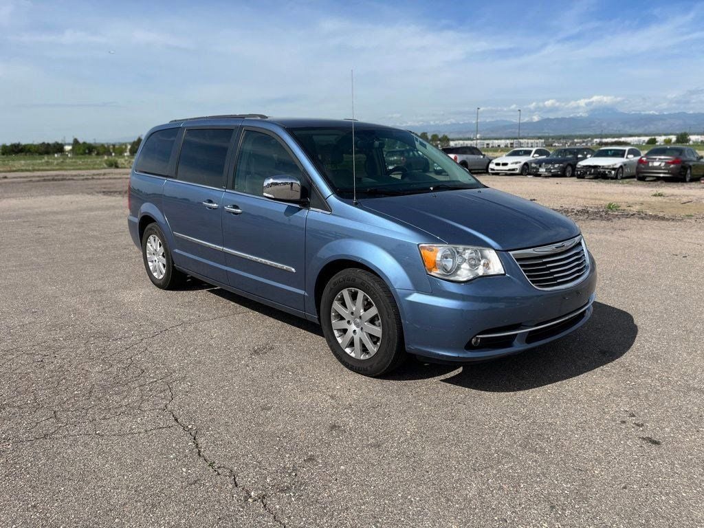2011 Chrysler Town & Country Touring-L