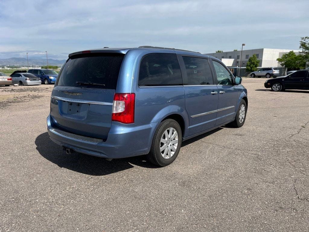 2011 Chrysler Town & Country Touring-L