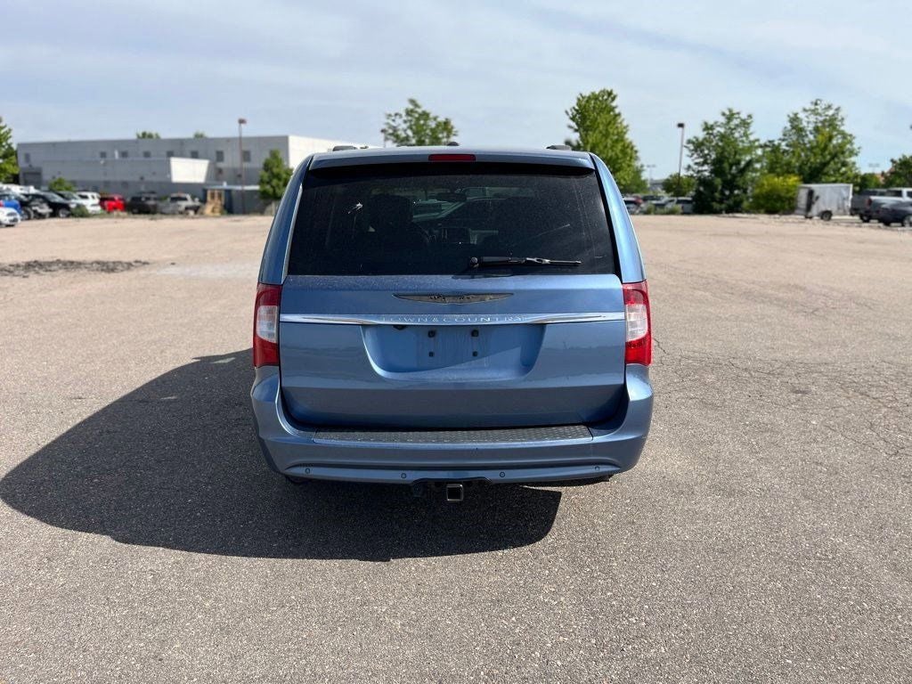 2011 Chrysler Town & Country Touring-L