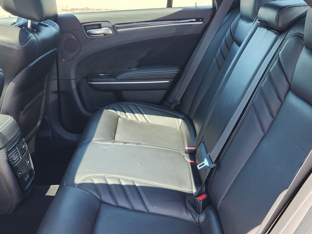 2023 Chrysler 300 C