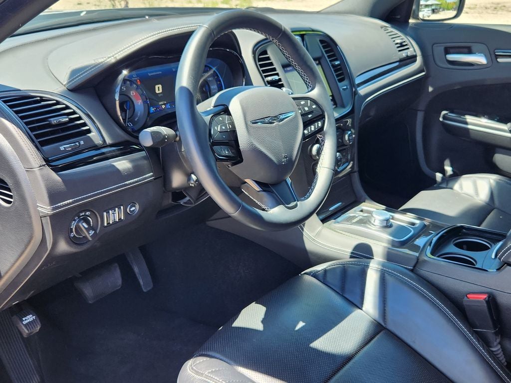 2023 Chrysler 300 C