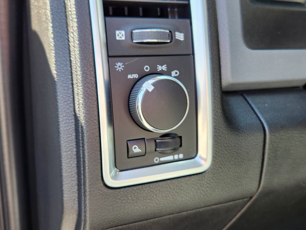 2019 RAM 1500 Classic SLT