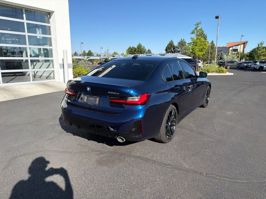 2024 BMW 3 Series 330e xDrive