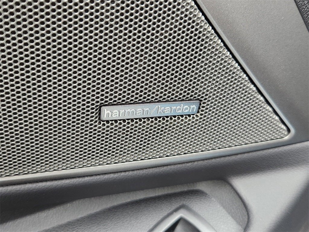 2025 BMW 3 Series 330i xDrive Courtesy Vehicle