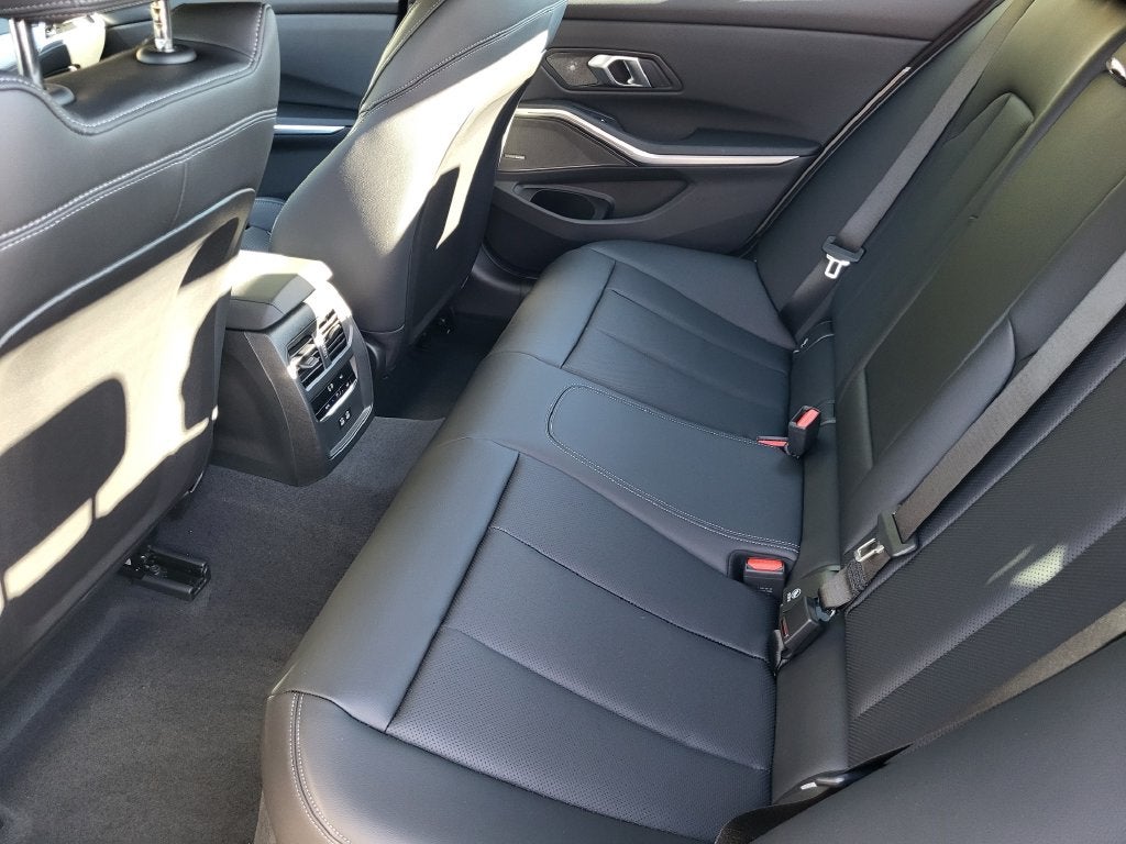 2026 BMW 3 Series 330i xDrive