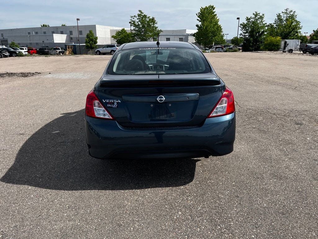 2017 Nissan Versa 1.6 S Plus