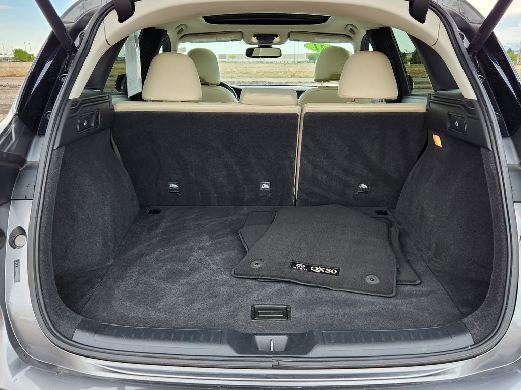 2021 INFINITI QX50 LUXE
