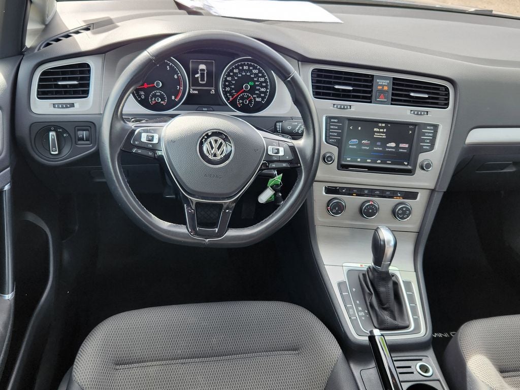 2017 Volkswagen Golf SportWagen S 4Motion