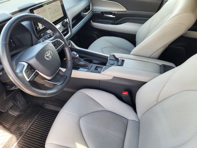 2024 Toyota Grand Highlander XLE