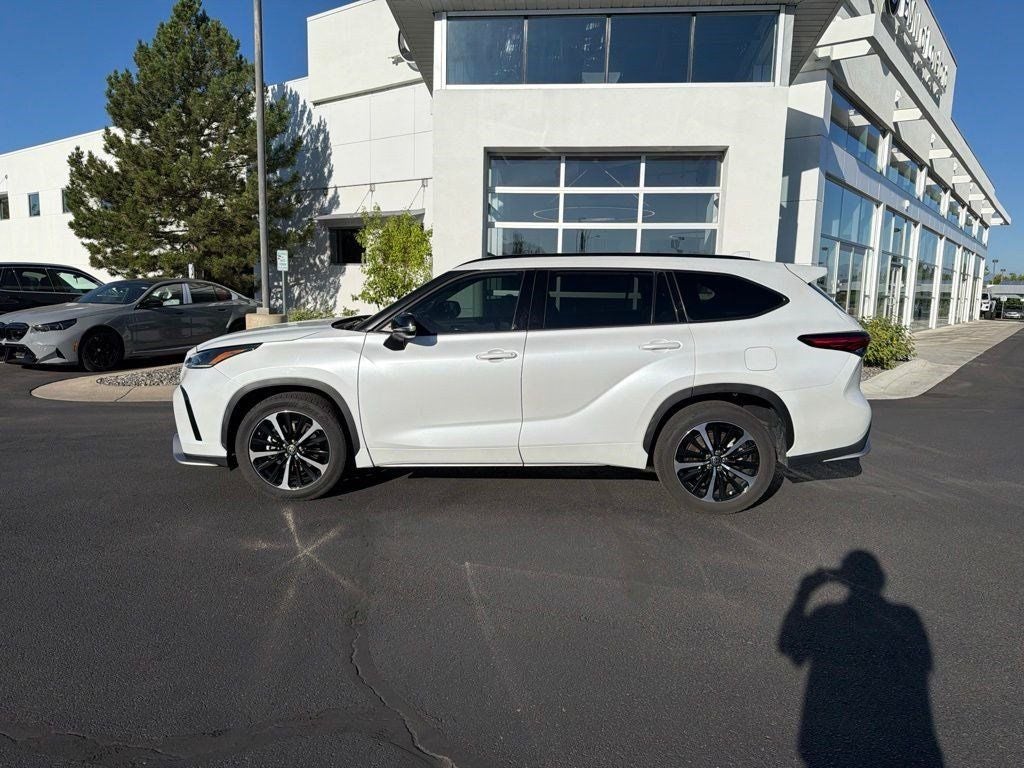 2022 Toyota Highlander XSE