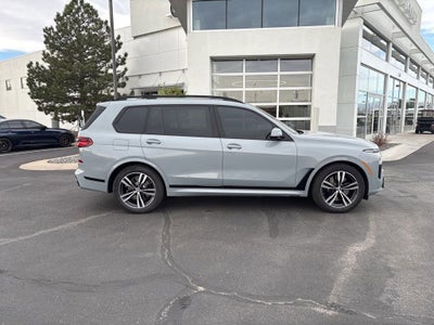 2024 BMW X7 xDrive40i