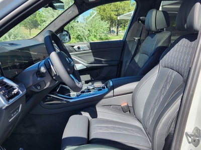 2027 BMW X7 xDrive40i