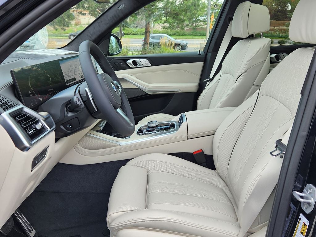 2027 BMW X7 xDrive40i