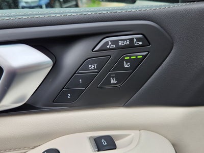 2027 BMW X7 xDrive40i