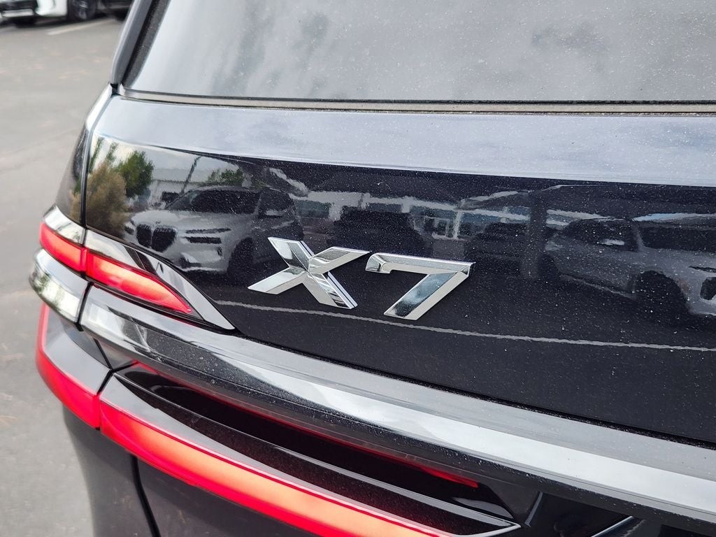 2027 BMW X7 xDrive40i