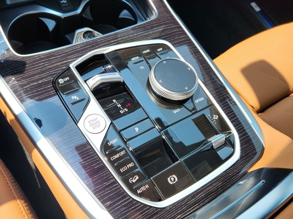 2027 BMW X7 xDrive40i