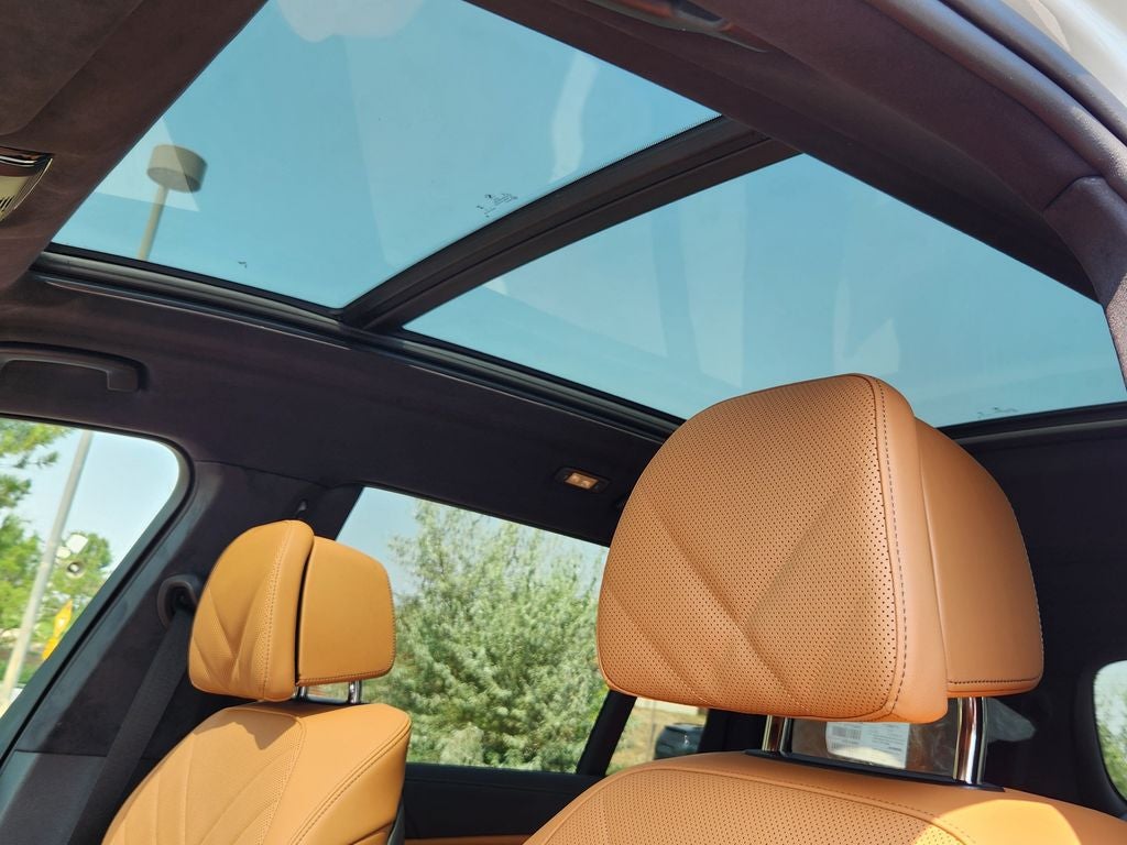 2027 BMW X7 xDrive40i