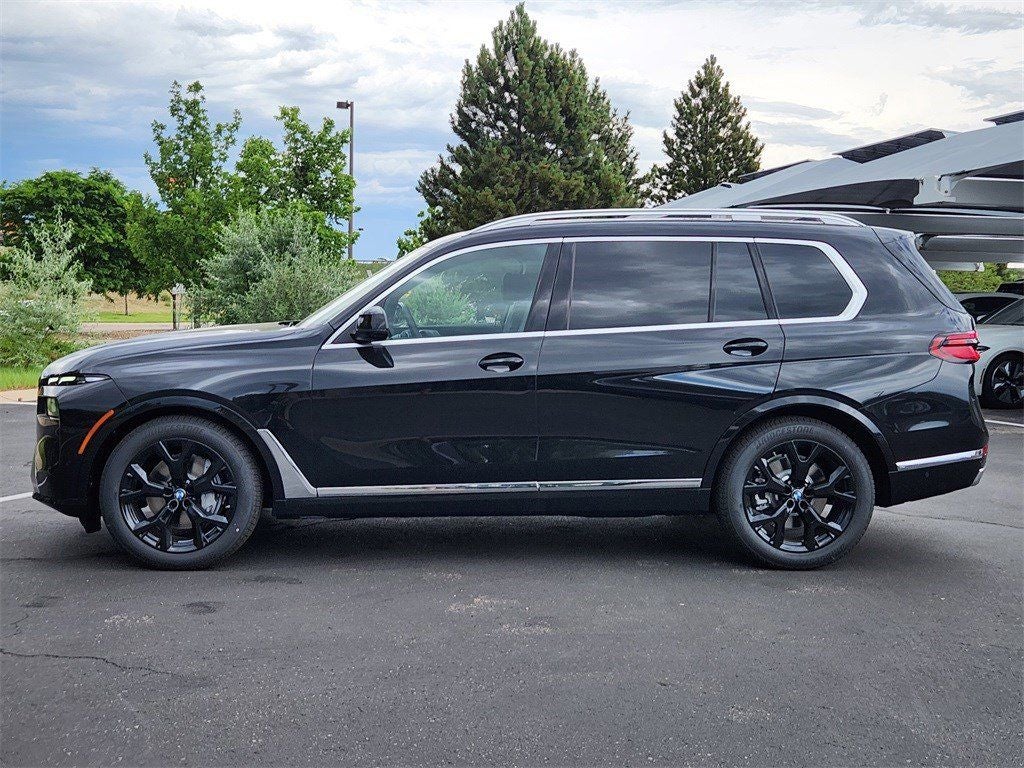 2026 BMW X7 xDrive40i Courtesy Vehicle