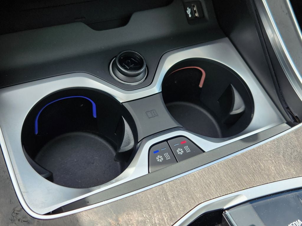 2026 BMW X7 xDrive40i Courtesy Vehicle