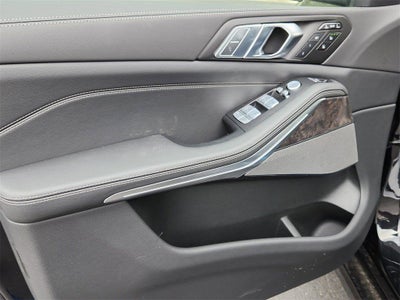 2026 BMW X7 xDrive40i Courtesy Vehicle