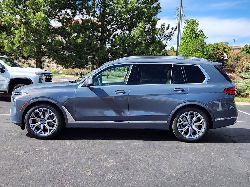 2027 BMW X7 xDrive40i Courtesy Vehicle