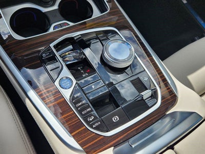 2027 BMW X7 xDrive40i Courtesy Vehicle