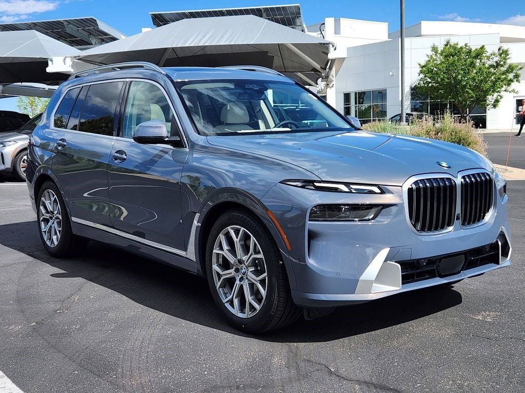 2027 BMW X7 xDrive40i Courtesy Vehicle