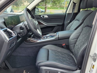 2027 BMW X7 xDrive40i
