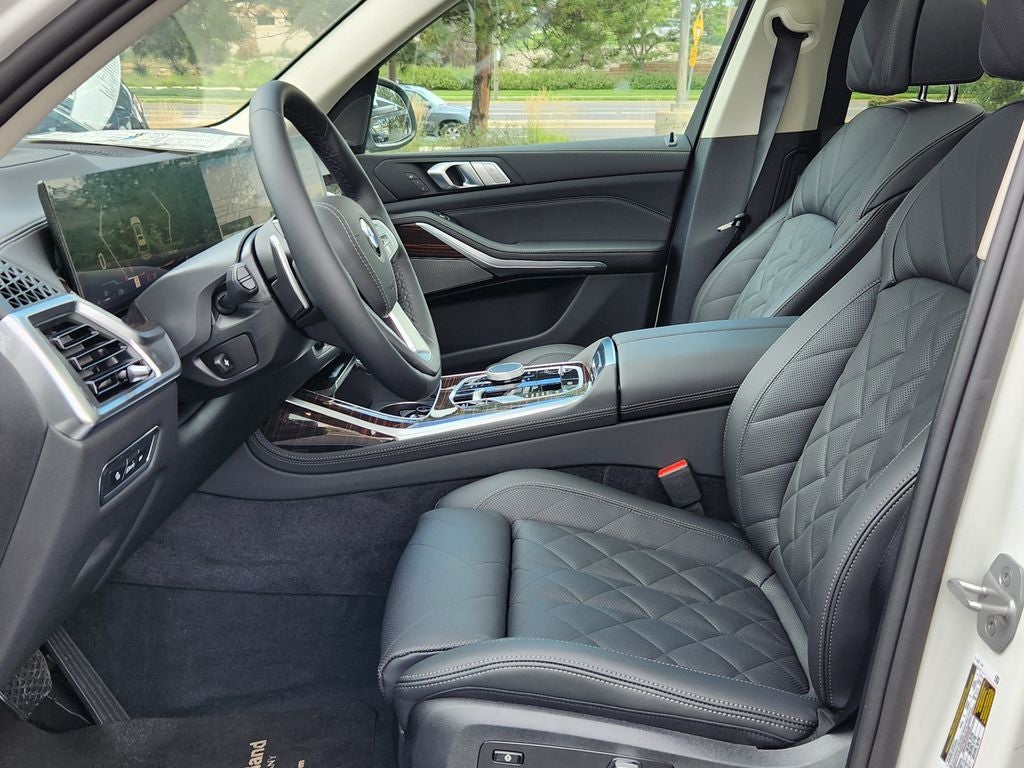 2027 BMW X7 xDrive40i