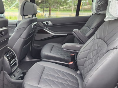2027 BMW X7 xDrive40i