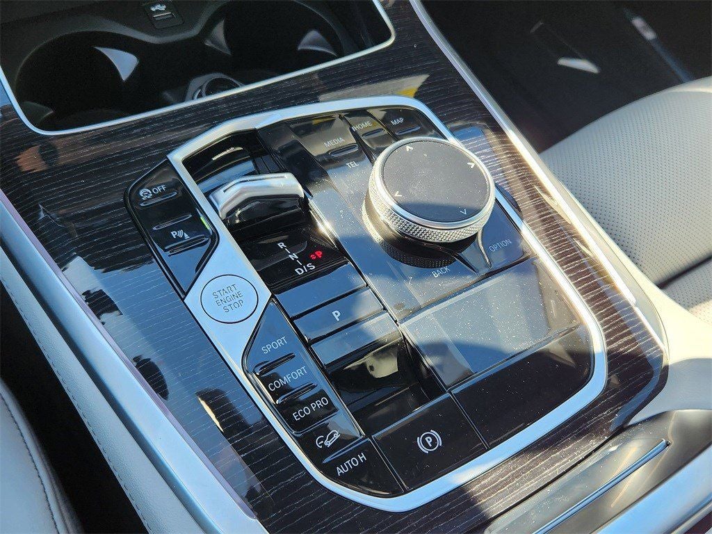 2026 BMW X5 xDrive40i Courtesy Vehicle