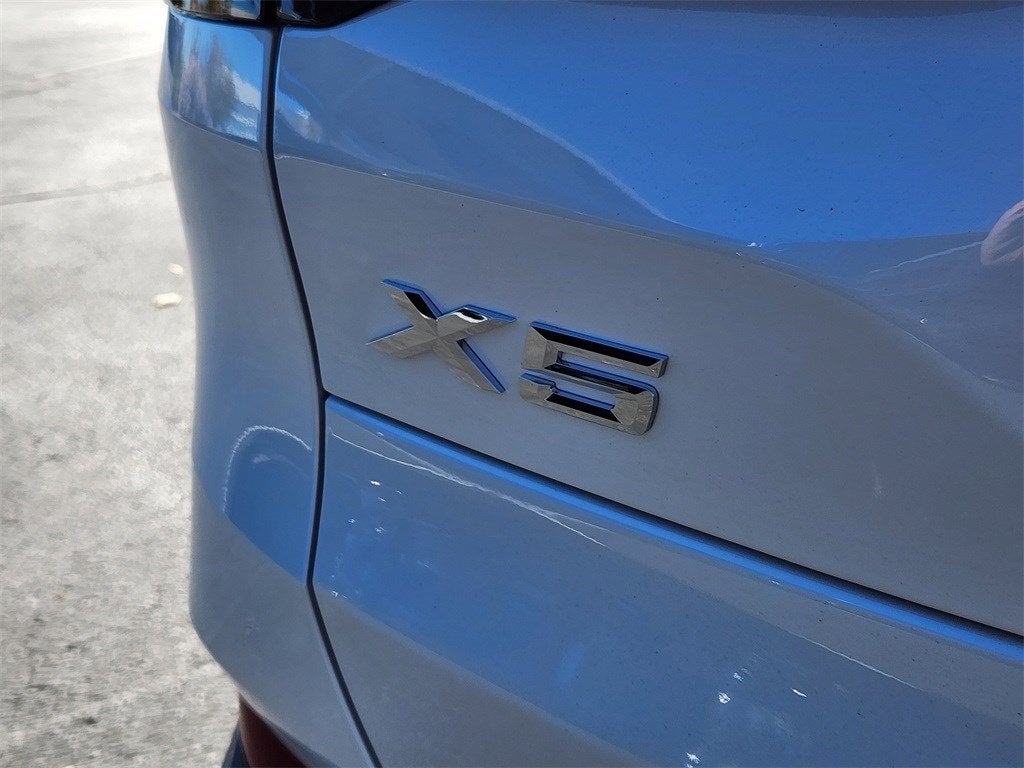 2026 BMW X5 xDrive40i Courtesy Vehicle