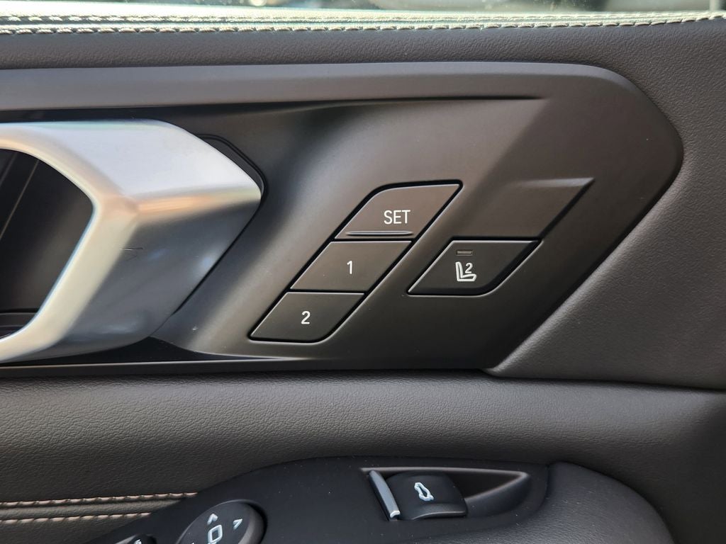 2026 BMW X5 xDrive40i Courtesy Vehicle