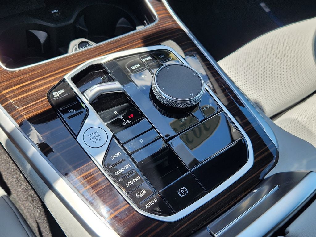 2026 BMW X5 xDrive40i Courtesy Vehicle