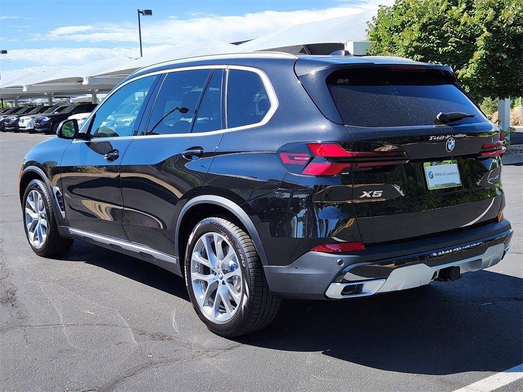 2026 BMW X5 xDrive40i Courtesy Vehicle