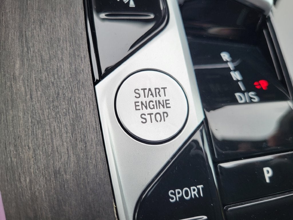 2026 BMW X5 xDrive40i Courtesy Vehicle