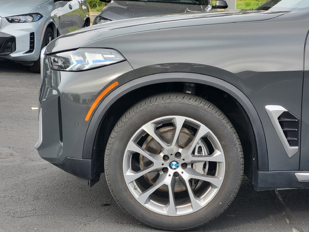 2026 BMW X5 xDrive40i Courtesy Vehicle