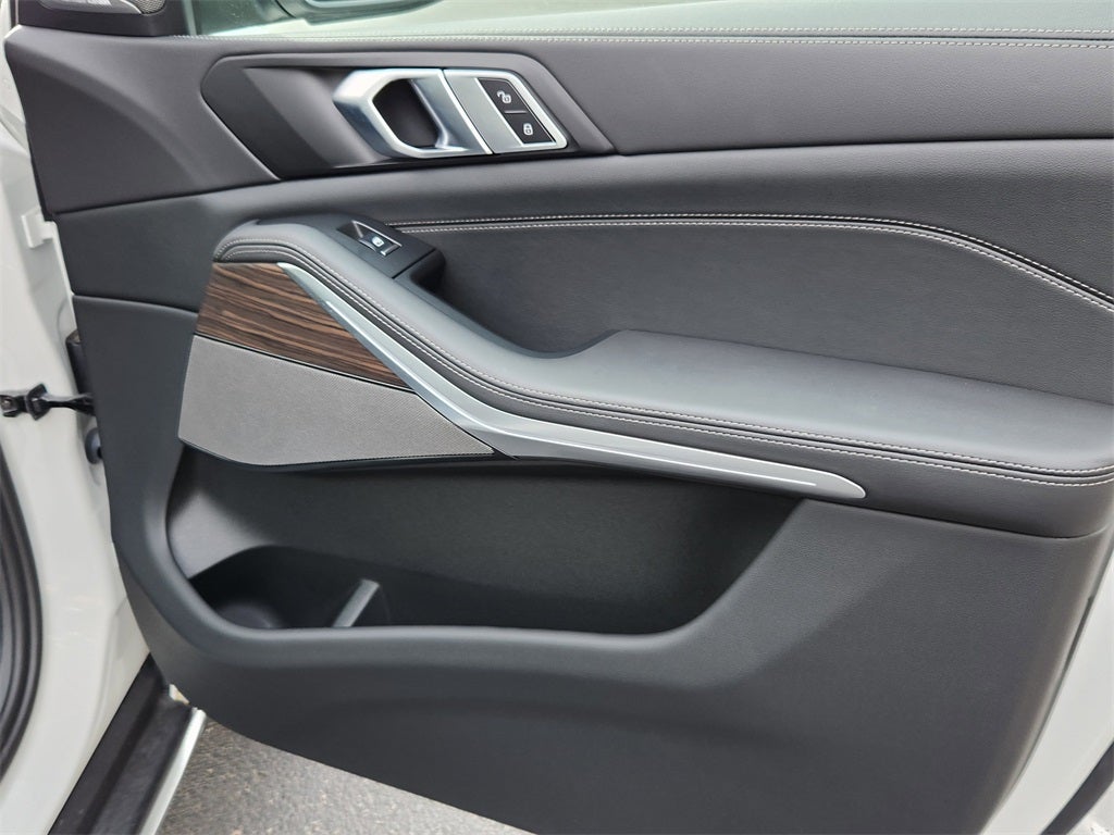 2026 BMW X5 xDrive40i Courtest Vehicle