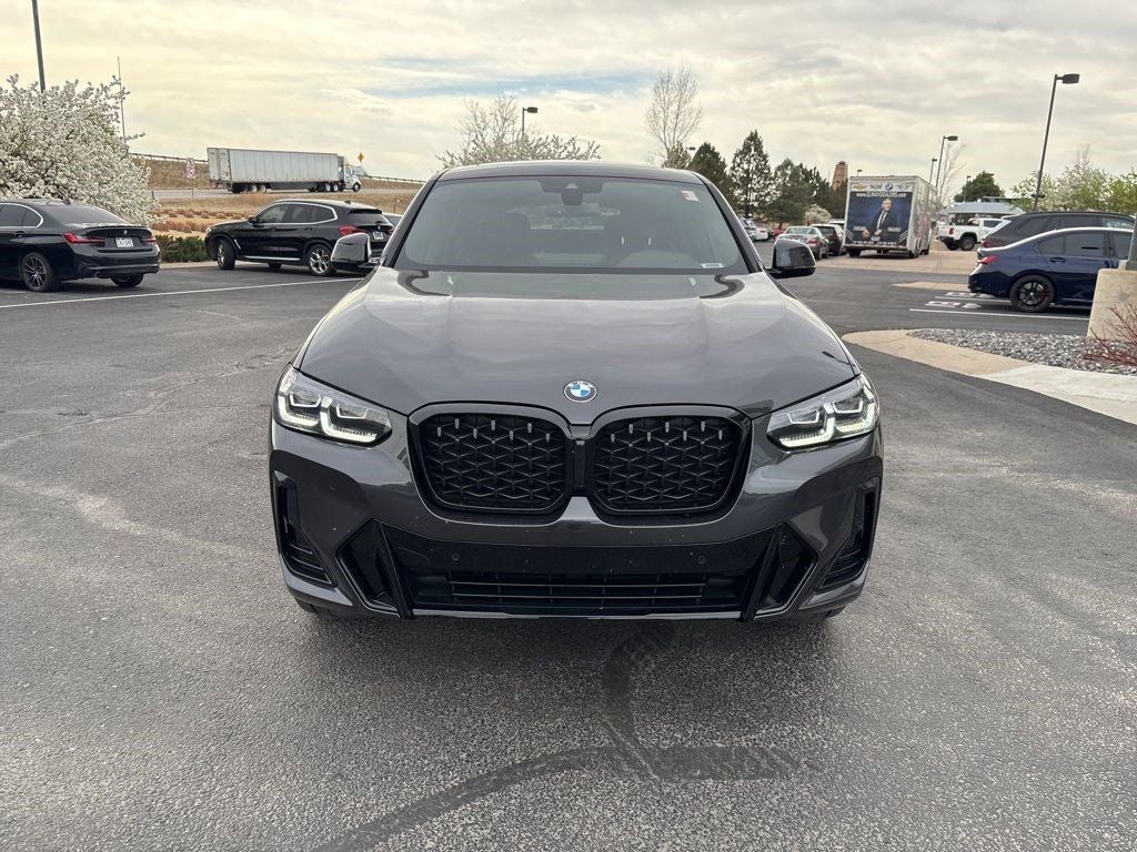 2025 BMW X4 xDrive30i