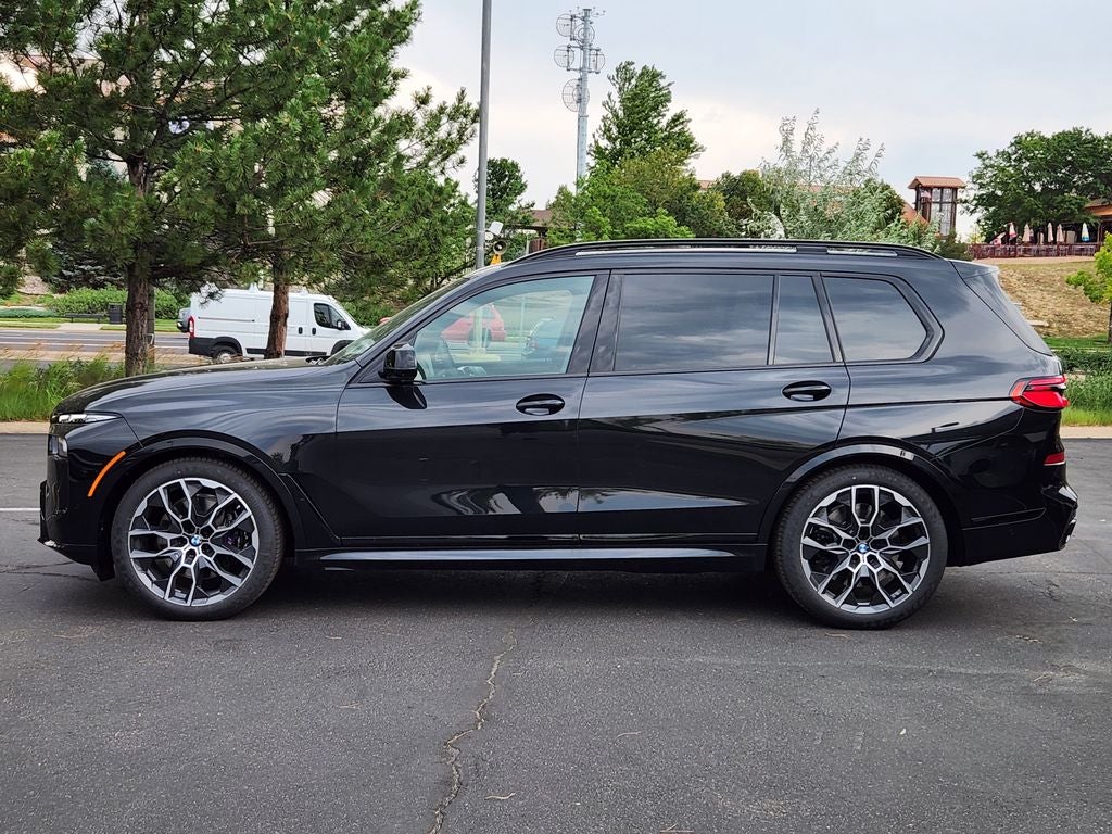 2027 BMW X7 M60i