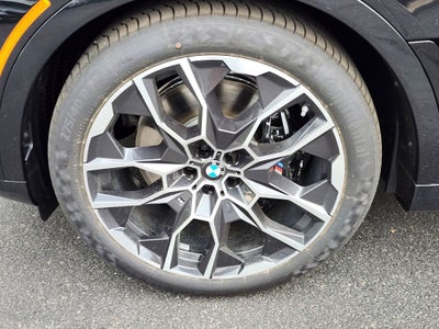 2027 BMW X7 M60i