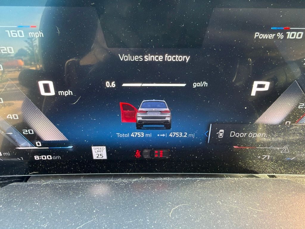 2025 BMW X7 M60i