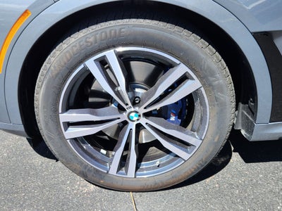 2025 BMW X7 M60i
